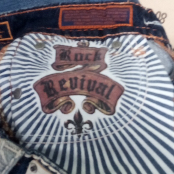 Rock Revival NWOT Women's 26 Amy Flare Embellished Embroidered Distressed - Picture 10 of 16